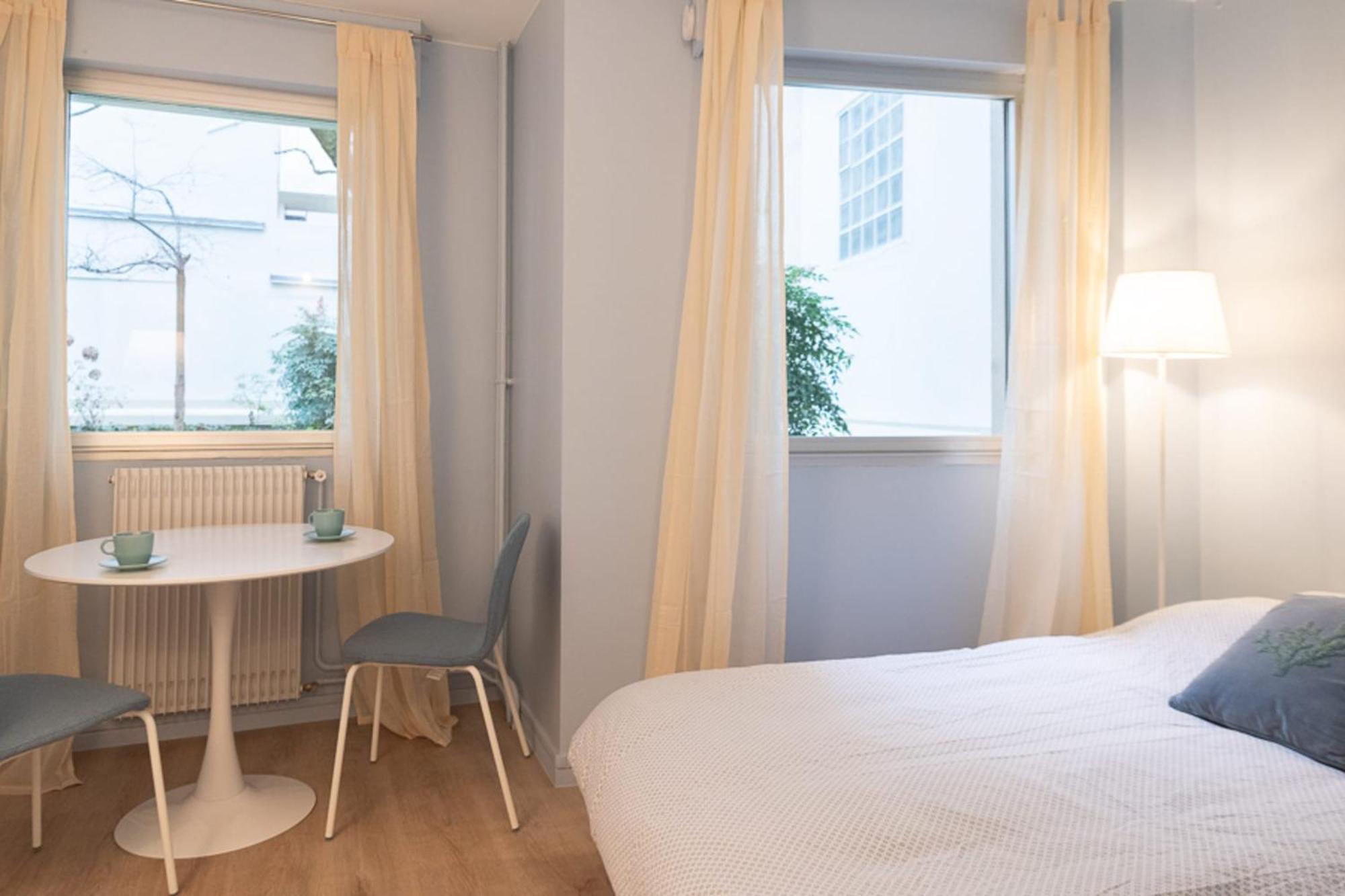Quiet Radiant Studio Overlooking The Garden Appartamento Parigi